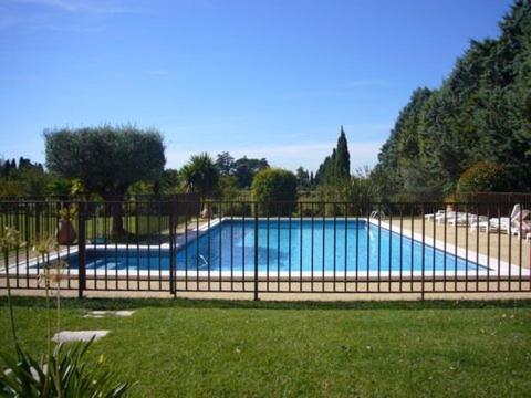 Les Cigales Bed & Breakfast Saint-Andiol Exterior photo